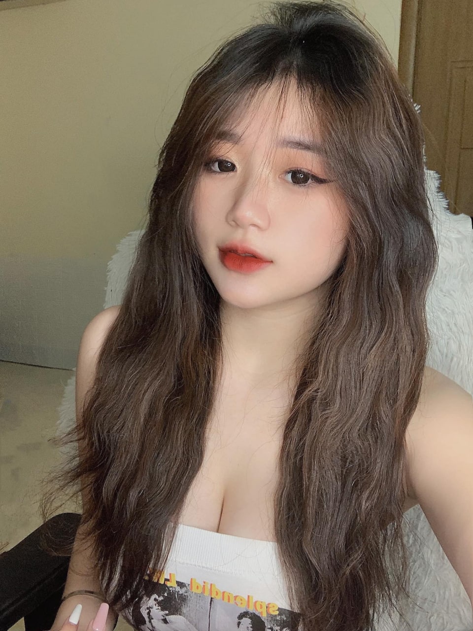 Nện nhau cùng em đồng nghiệp hàng múp sau giờ tăng ca